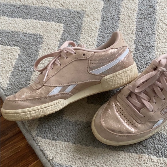 Reebok “Club C Revenge Trainer” in rose gold - Picture 4 of 5